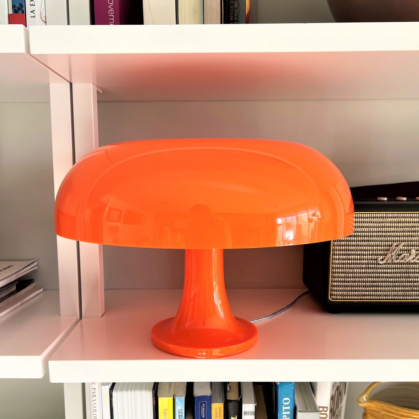 FLAT RETRO LAMP