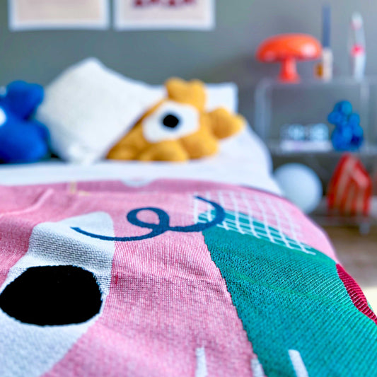 FUNKY THROW