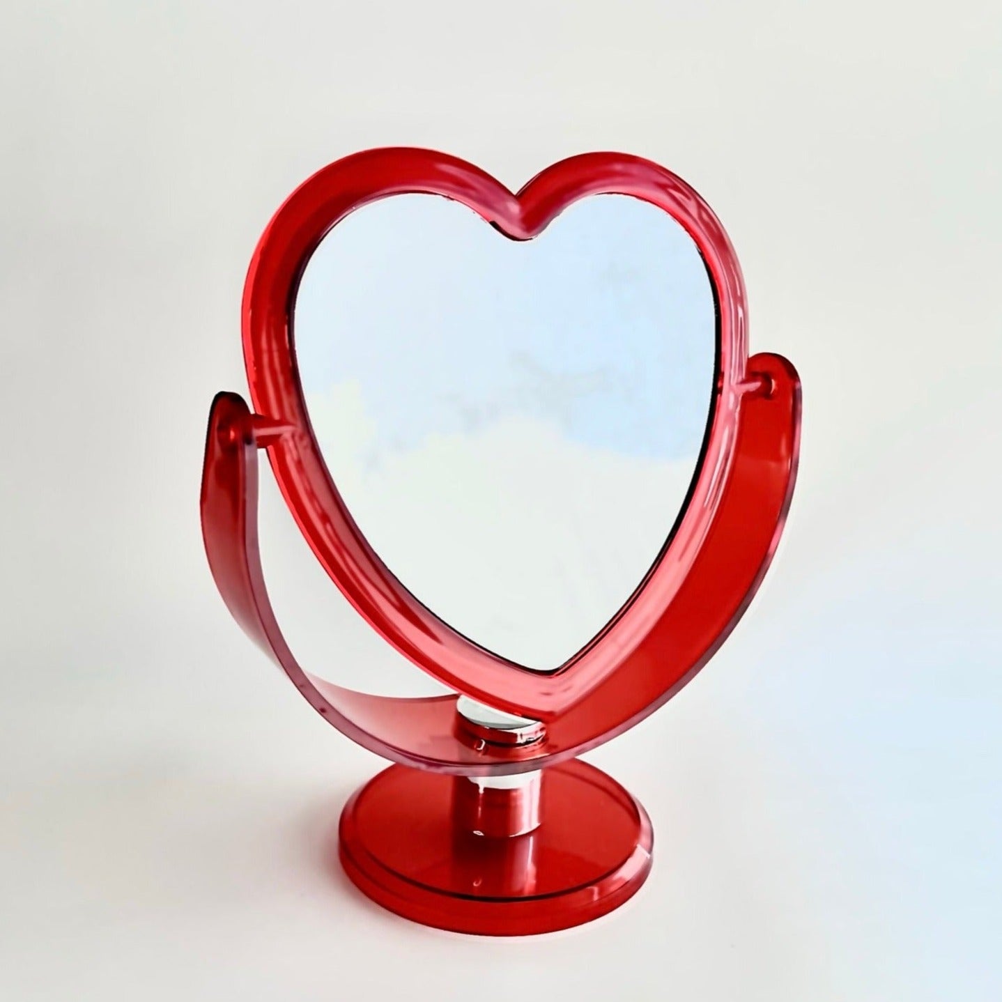 HEART MIRROR
