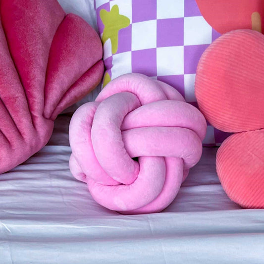 KNOT A PILLOW