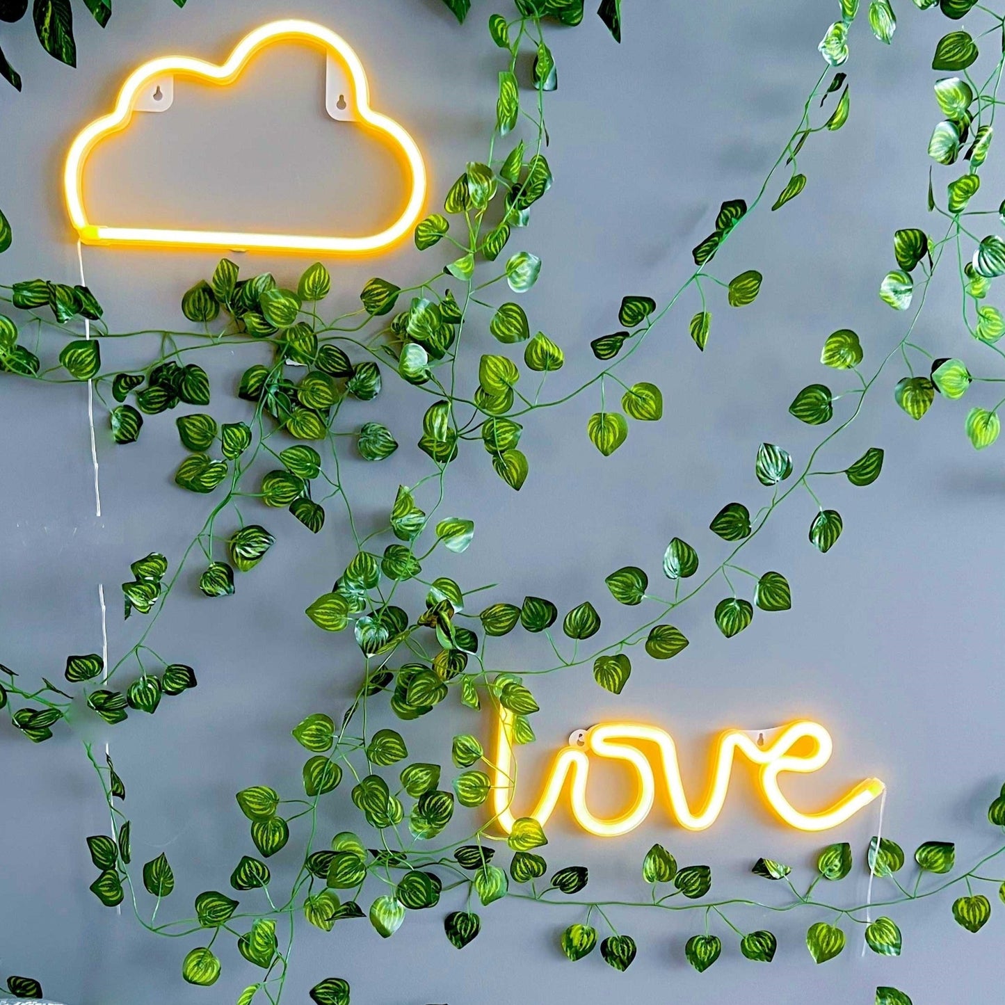 HANGING NEON