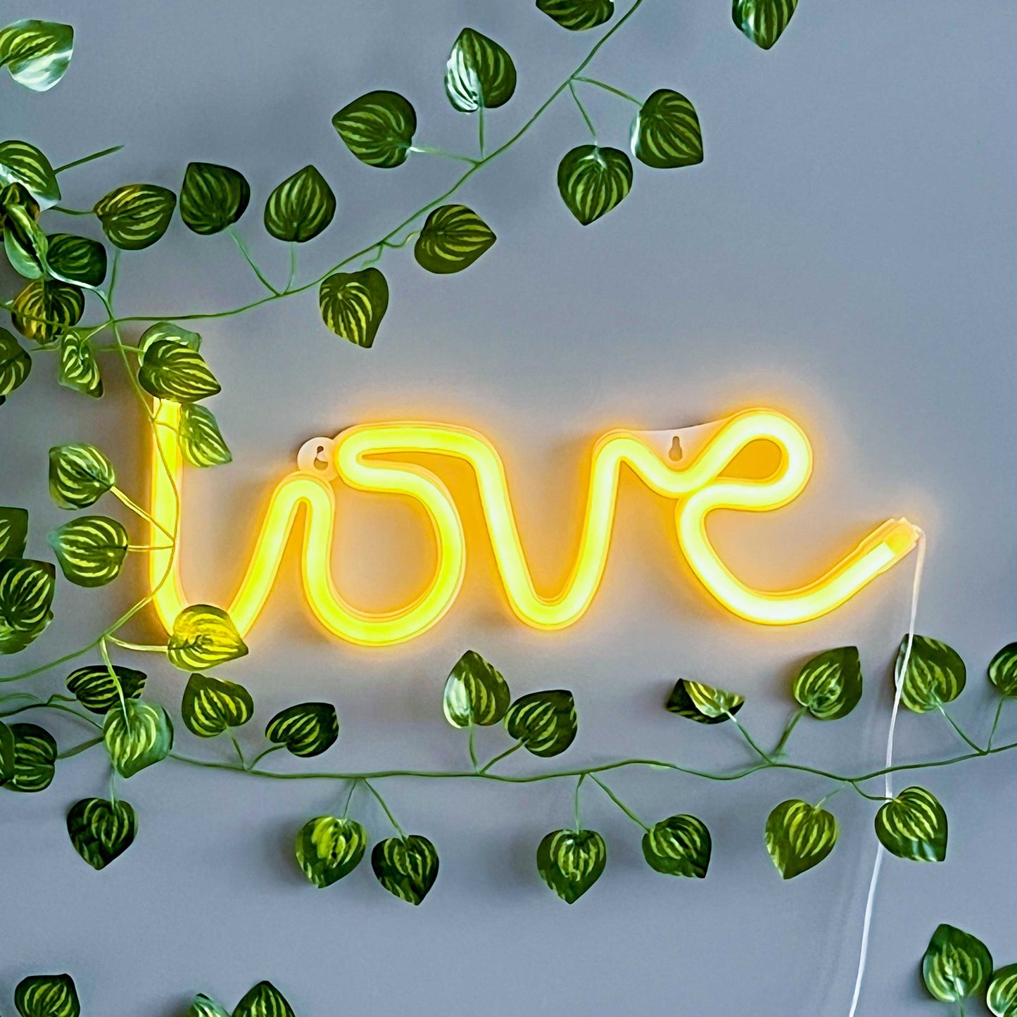 HANGING NEON