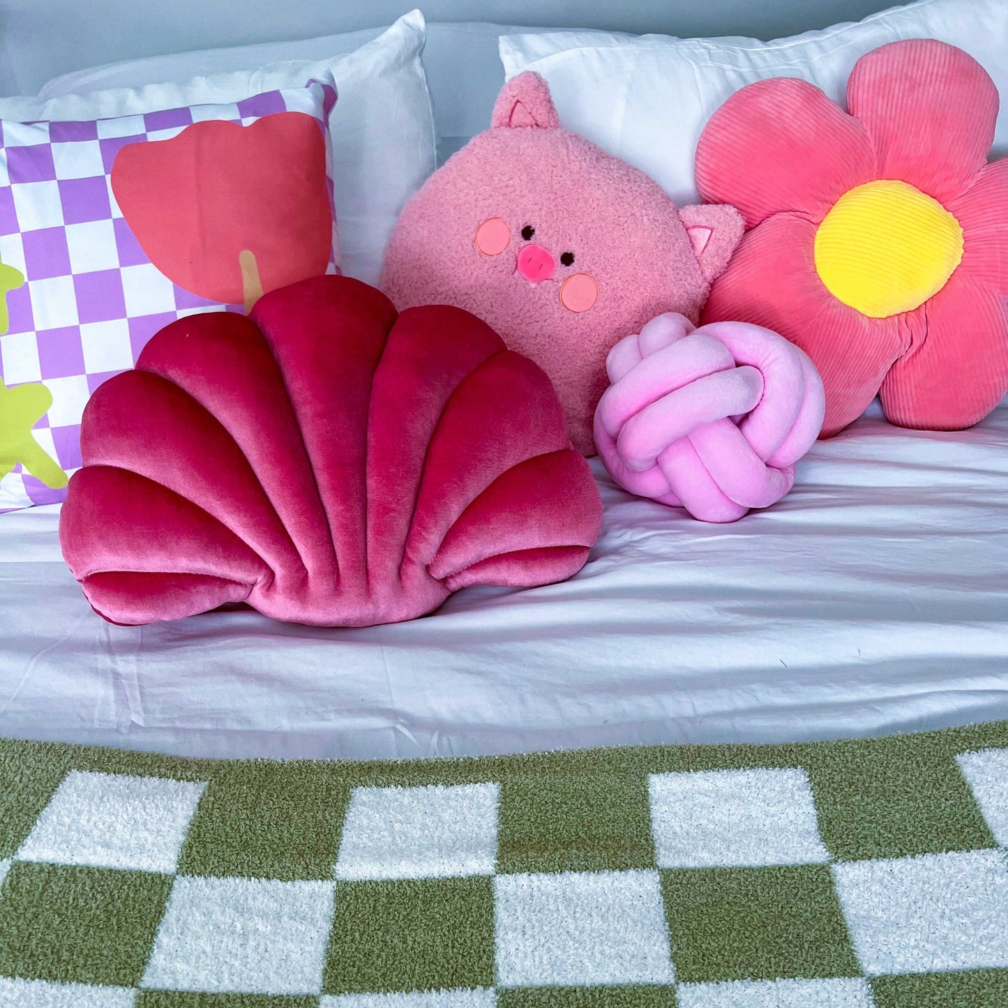 KNOT A PILLOW